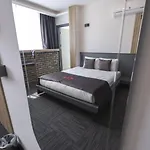 Hotel Dewy 3*